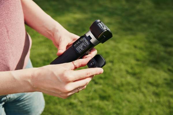 川百元级闭眼入不踩坑手机稳定器榜单：奥(图2)