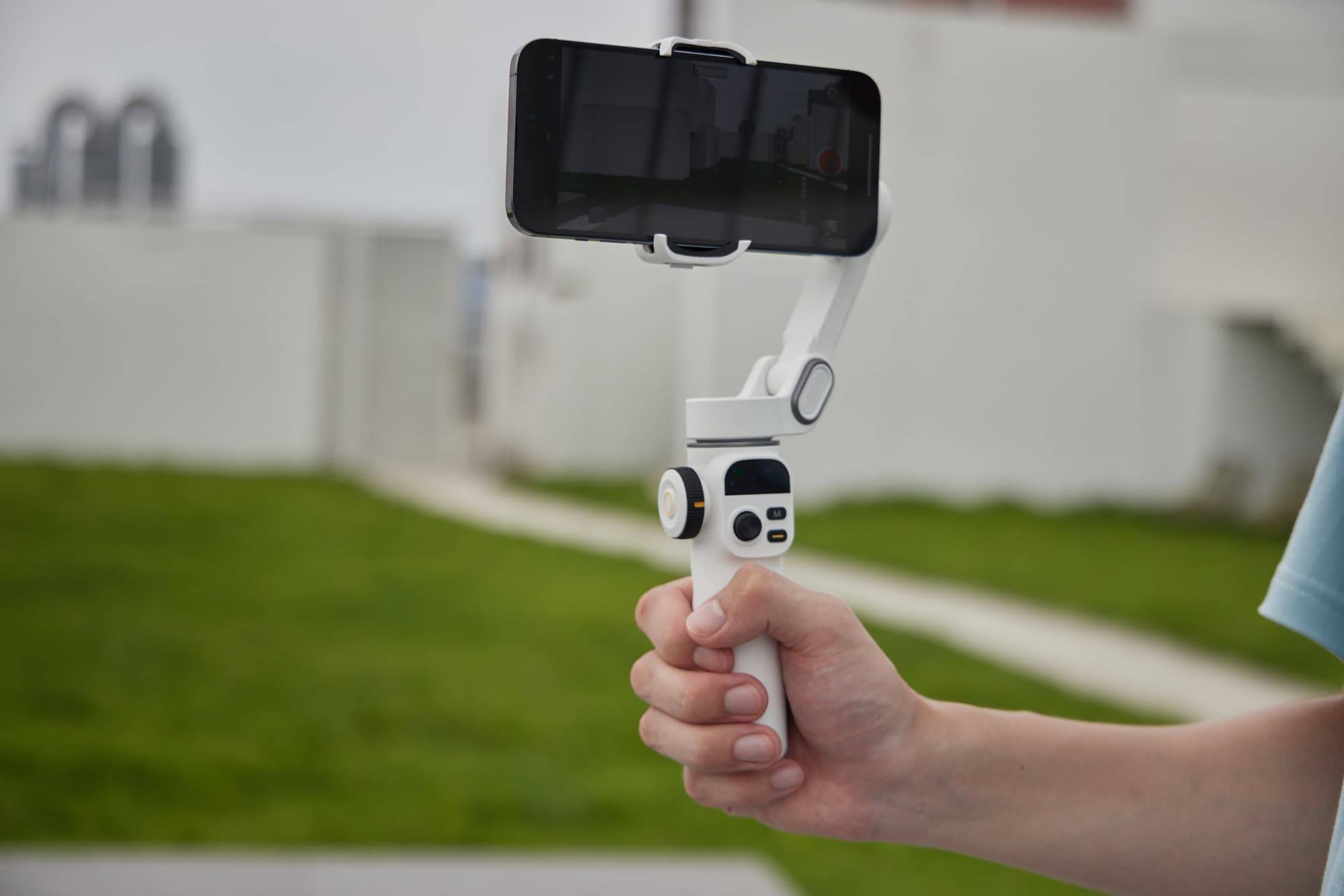 川百元级闭眼入不踩坑手机稳定器榜单：奥(图4)